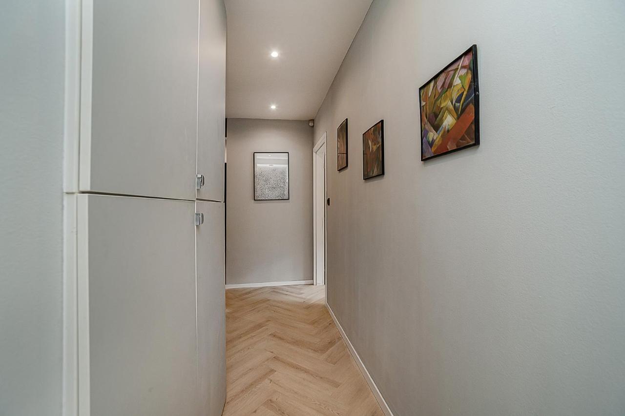 Big 4-Bedroom Flat, Terrace With Great Vitkov View Praag Buitenkant foto